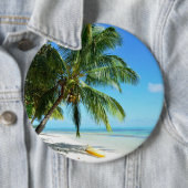 白い砂のビーチボタンの黄色いカヤック 缶バッジ (インサイチュ)