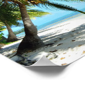 白い砂の上に黄色のカヤックビーチ ポスター (角)