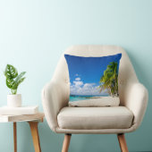 白い砂。ターコイズ水。メモリ装飾用クッション クッション (椅子)