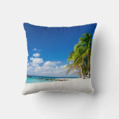 白い砂。ターコイズ水。メモリ装飾用クッション クッション (裏面)