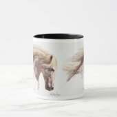 白い種馬の馬の芸術のマグ マグカップ (中央)
