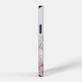 白い空の下の茶色の葉のない木 iPhoneケース (右側面)