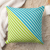 白い細ストライプいアイディア+バックグラカラー クッション (ブランケット)