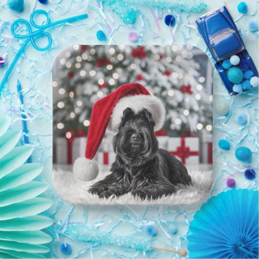 白い絨毯の上のクリスマス・スコットランドのテリア ペーパープレート (パーティー)