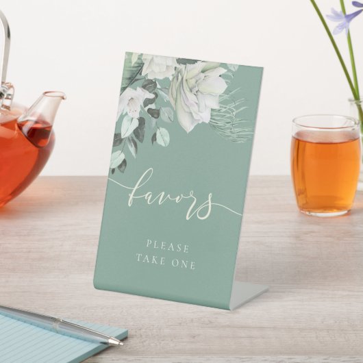 白い緑の花束は台座を支持する 台座サイン (インサイチュ)