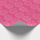 白い縁取りのイースターエッグを持つピンク ラッピングペーパー (角)