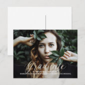 白い繊細なスクリプト写真卒業はがき 案内ポストカード (正面/裏面)