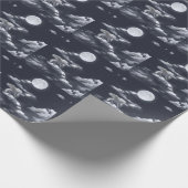 白い翼の馬：月に照らされた空。 ラッピングペーパー (角)