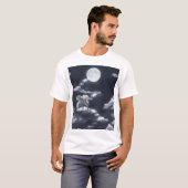 白い翼の馬：月に照らされた空。 Tシャツ (正面フル)