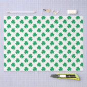 白い聖パトリックの日のクローバーに緑のシャムロック 薄葉紙 (クラフト)