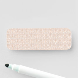 白い背中のベージュと白いパターン 名札