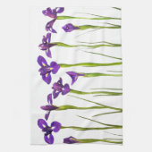 白い背景で隔離される紫色のアイリス キッチンタオル (縦)