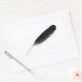 白い背景にオリジナルのかわいい黒い羽毛 長方形シール (封筒)