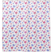 白い背景にピンクの青いハート。 シャワーカーテン (正面)