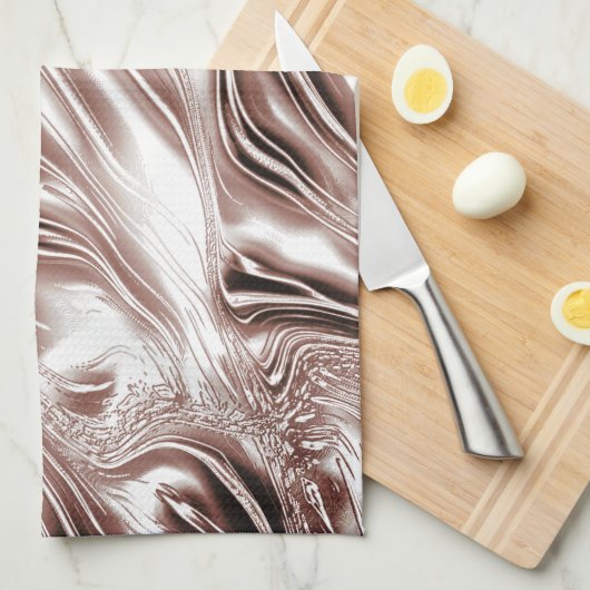 白い背景に光沢のある茶色の長い波状のトレース キッチンタオル (四つ折り)