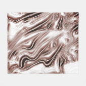 白い背景に光沢のある茶色の長い波状のトレース フリースブランケット (正面(横))