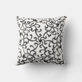 白い背景に可愛らしい黒い花の柄 クッション (裏面)