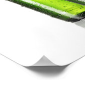 白い背景に緑のボトルが三つ ポスター (角)