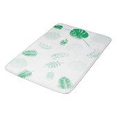 白い背景に繊細な緑の葉 バスマット (アングル)