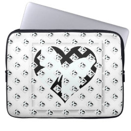 白い背景に蝶のハート ラップトップスリーブ