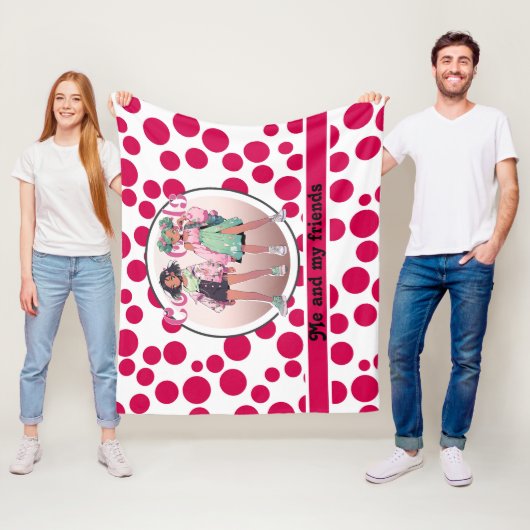 白い背景に赤い水玉模様 フリースブランケット (インサイチュ)