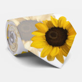 白い背景に金色の黄色いヒマワリ ネクタイ (ロール)