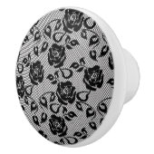 白い背景に黒いレースのパターン セラミックノブ (右)