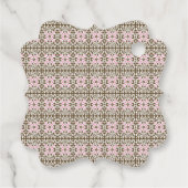 白い背景のピンクと茶色の模様 フェイバータグ (裏面)