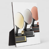 白い背景の卓球トロフィー フォトプラーク (側面)