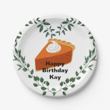 白い背景の緑のケーキのアイスクリーム