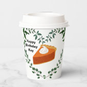 白い背景の緑のケーキのアイスクリーム 紙コップ (裏面)