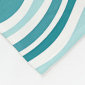 白い背景の薄い青/緑の波線 フリースブランケット (角)