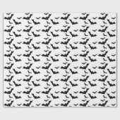 白い背景の飛んでいるで黒いこうもり ラッピングペーパー (フラット)