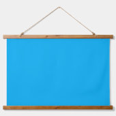 白い背景を中心とした青い四角、クレア 吊り下げ型タペストリー (正面)