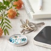 白い背景を持つ金箔の藍の花 キーホルダー (側面)