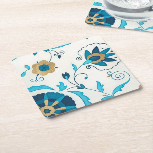 白い背景を持つ金箔の藍の花 スクエアペーパーコースター (アングル)