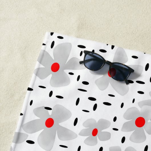 白い背景レトロに赤い花を持つ灰色 ビーチタオル (インサイチュ)