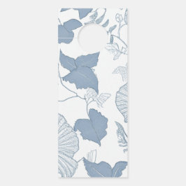 白い背景繊細な青い日本の花 ドアノブサイン