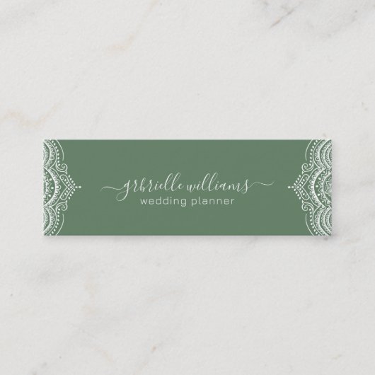 白い背景華美に緑のセージ枠2 スキニー名刺 (正面)