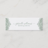 白い背景華美に緑のセージ枠 スキニー名刺 (正面)