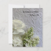 白い花がエンボスの背景 セーブザデート (裏面)