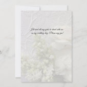 白い花がエンボスの背景 招待状 (裏面)