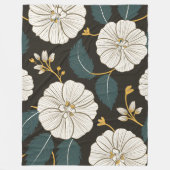 白い花が咲く洗練された花柄 フリースブランケット (正面)