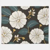 白い花が咲く洗練された花柄 フリースブランケット (正面(横))