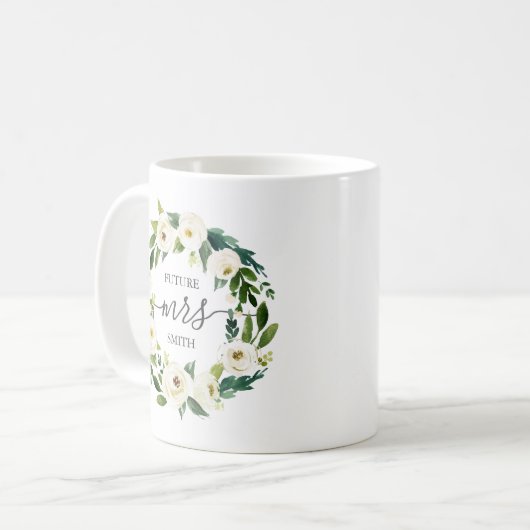 白い花と緑の結婚披露宴マグカップ – Mrs. コーヒーマグカップ (正面左)