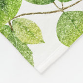 白い花と緑の葉 フリースブランケット (角)