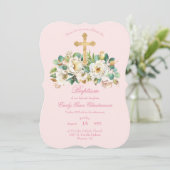 白い花と金の十字架のピンクの洗礼 招待状 (スタンド正面)