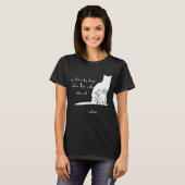 白い花と「猫の日々は幸せ」 Tシャツ (正面フル)