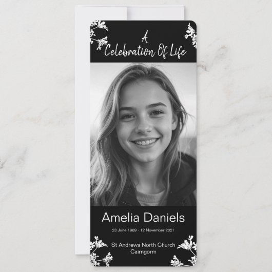 白い花のお祝いのLife Photo Card 招待状 (正面)