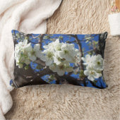 白い花のクラスタ春花の梨の木 ランバークッション (ブランケット)